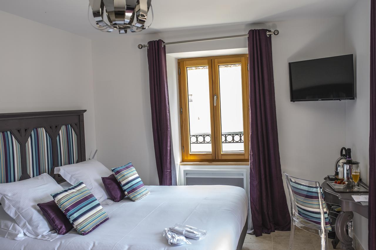 La Tissandiere Hotel Lalbenque Bagian luar foto